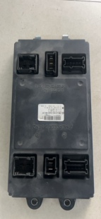 W164W251 R300R350 GL450ML450前SAM控制模块前车身电脑