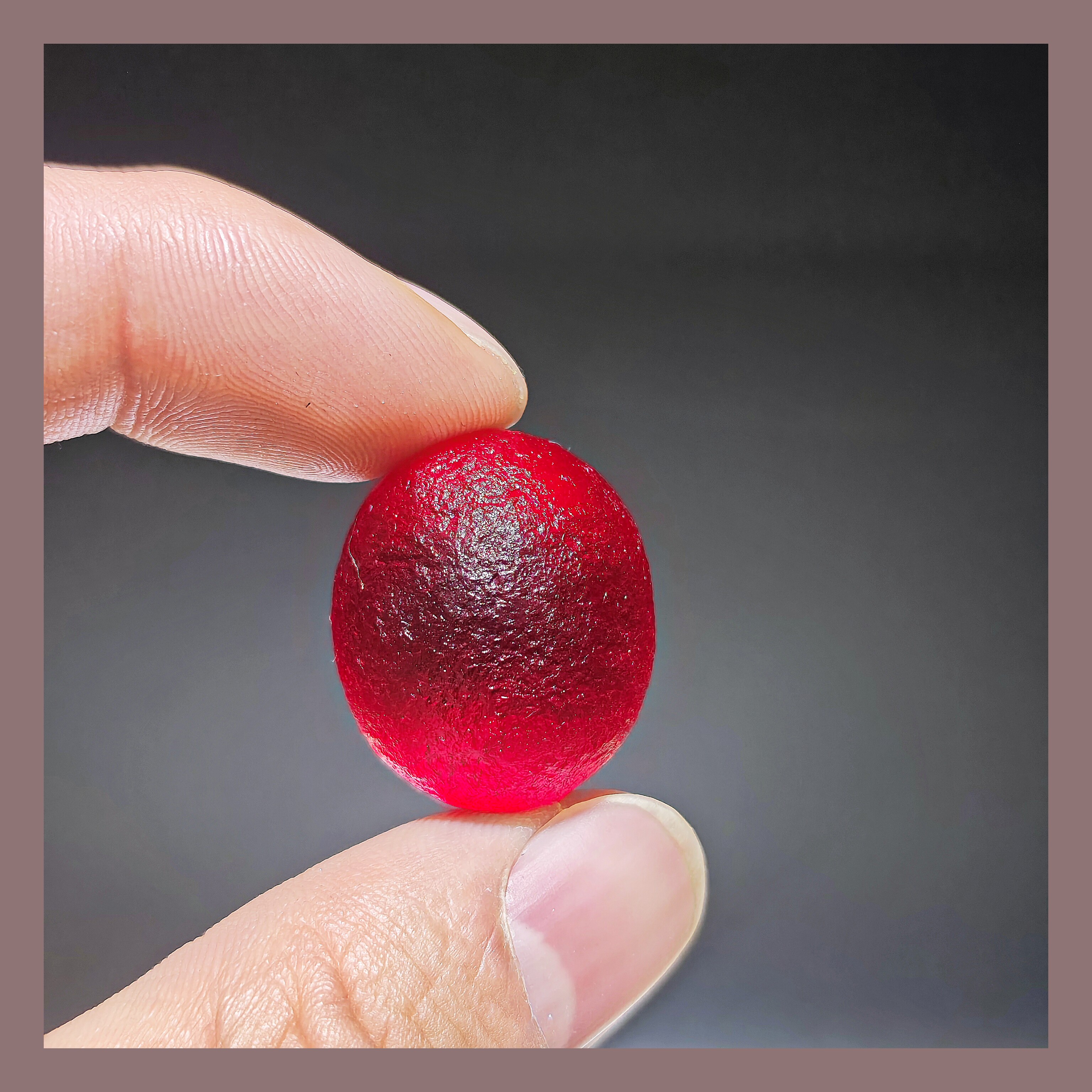 新出高端宝石天然库尔勒血陨石玻璃小原石蛋蛋无孔石随形玻璃陨石