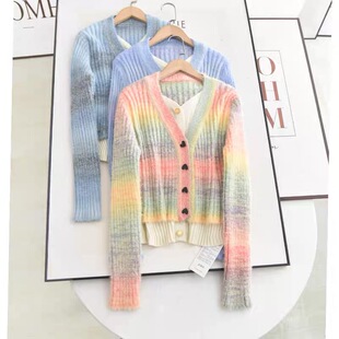 假两件气质慵懒上衣 秋冬新款 D613彩虹渐变针织衫 花纱毛衣女