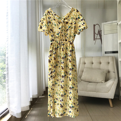 包邮 2022夏新款碎花收腰显瘦连衣裙女活泼俏皮气质裙 C442