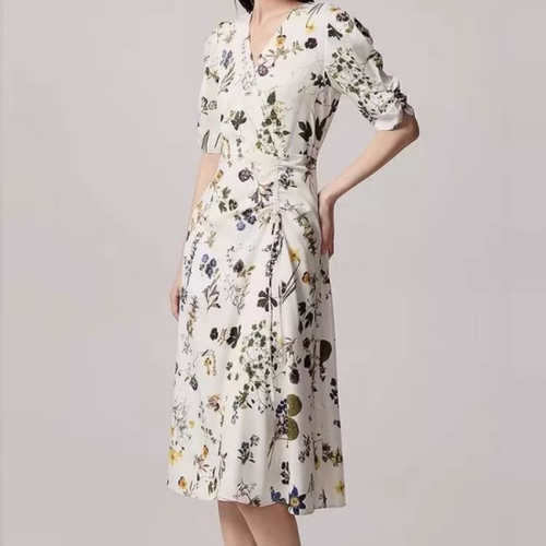 B602 新款v领精致修身抽褶连衣裙女显瘦百搭时尚小众裙