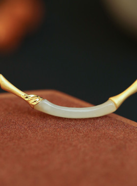 御臻和田玉925银o字女项链