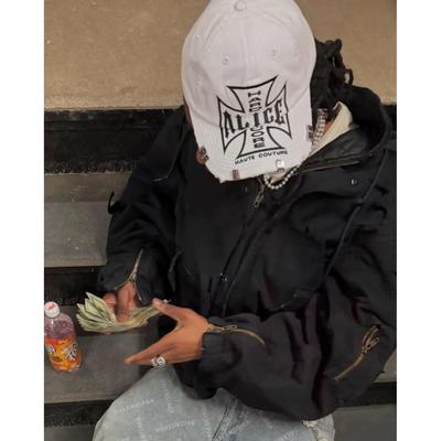 香港正品Opium Alice Hollywood 黑白刺绣破坏夹铆钉棒球鸭舌帽