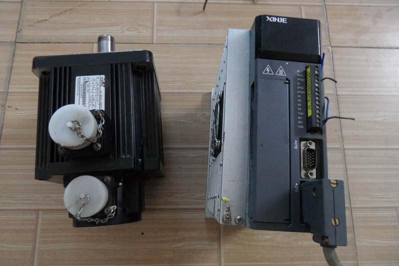 议价拆机信捷伺服电机驱动器 MS-130ST-M06025B-21P5+DS2-21P5-AS