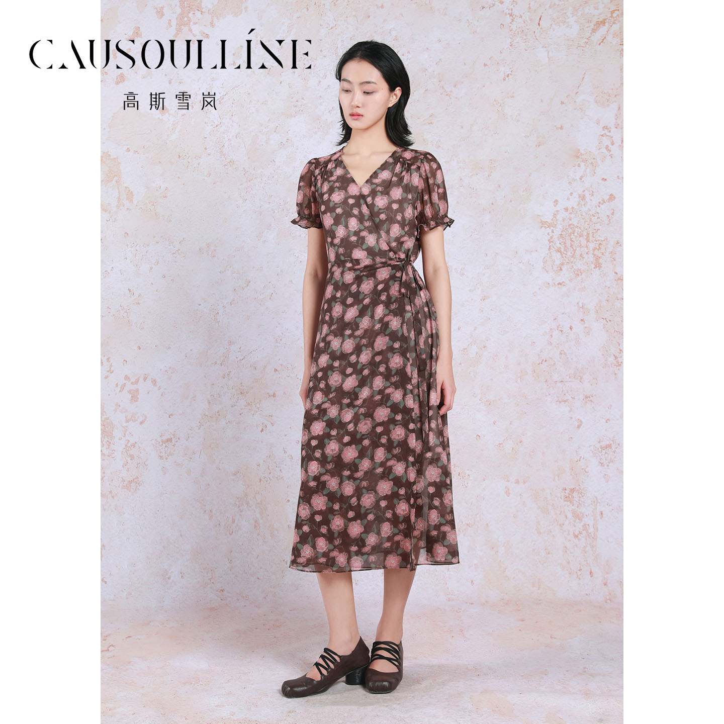 高斯雪岚法式V领碎花连衣裙女中长款收腰显瘦气质裙复古商场同款