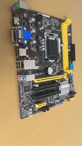 Asus/华硕 H81M-C/BM6AD/DP_MB主板H81 1150针 DDR3 带PCI和HDMI