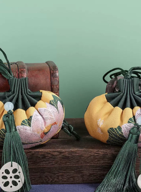 古风刺绣花草调理香包夏驱蚊虫香囊车载提神醒脑挂件安神助眠福袋