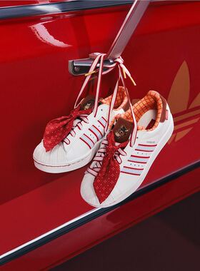 大童迪士尼联名SUPERSTAR II新年款经典板鞋adidas阿迪达斯三叶草