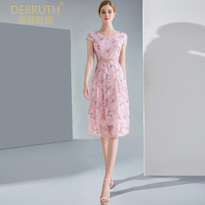黛薇璐媤商场同款V领印花蕾丝公主连衣裙女春夏新款气质高腰A裙粉