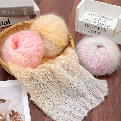 渐变雪花点真丝马海毛毛线团