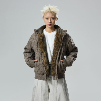 BTSG松弛感荆棘绞花立领毛衣座山雕氛围感冬季加厚保暖针织衫外套