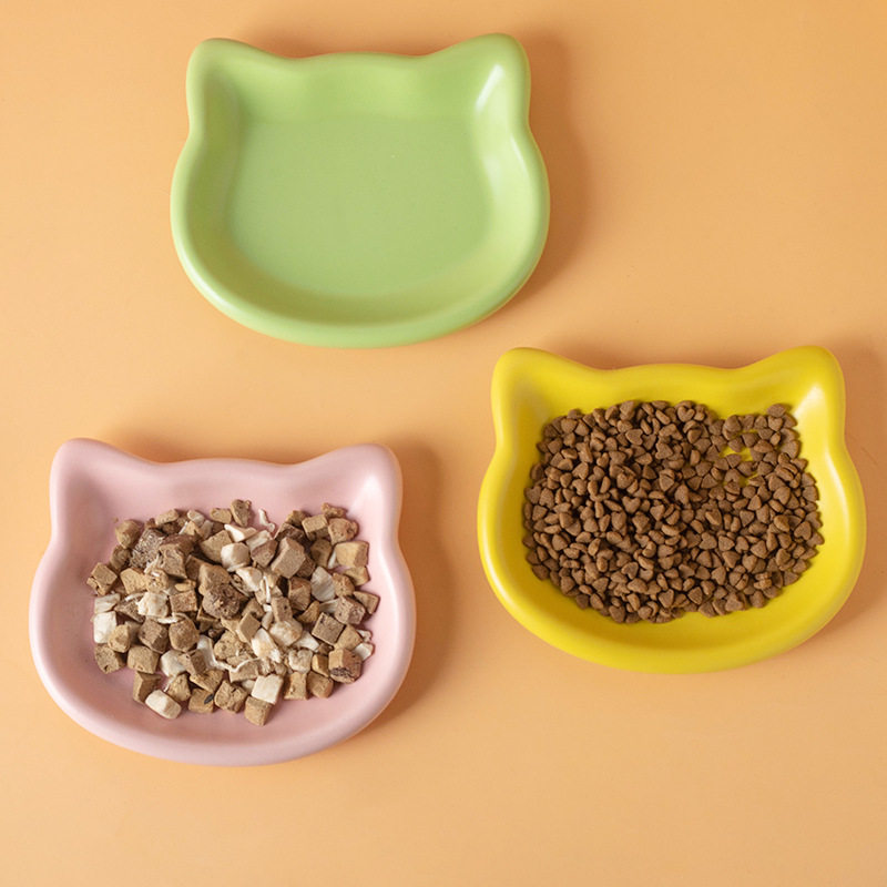 韩国陶瓷猫咪碗吃饭幼猫食盆罐头零食冻干餐盘矮脚猫碟盘子宠物碗