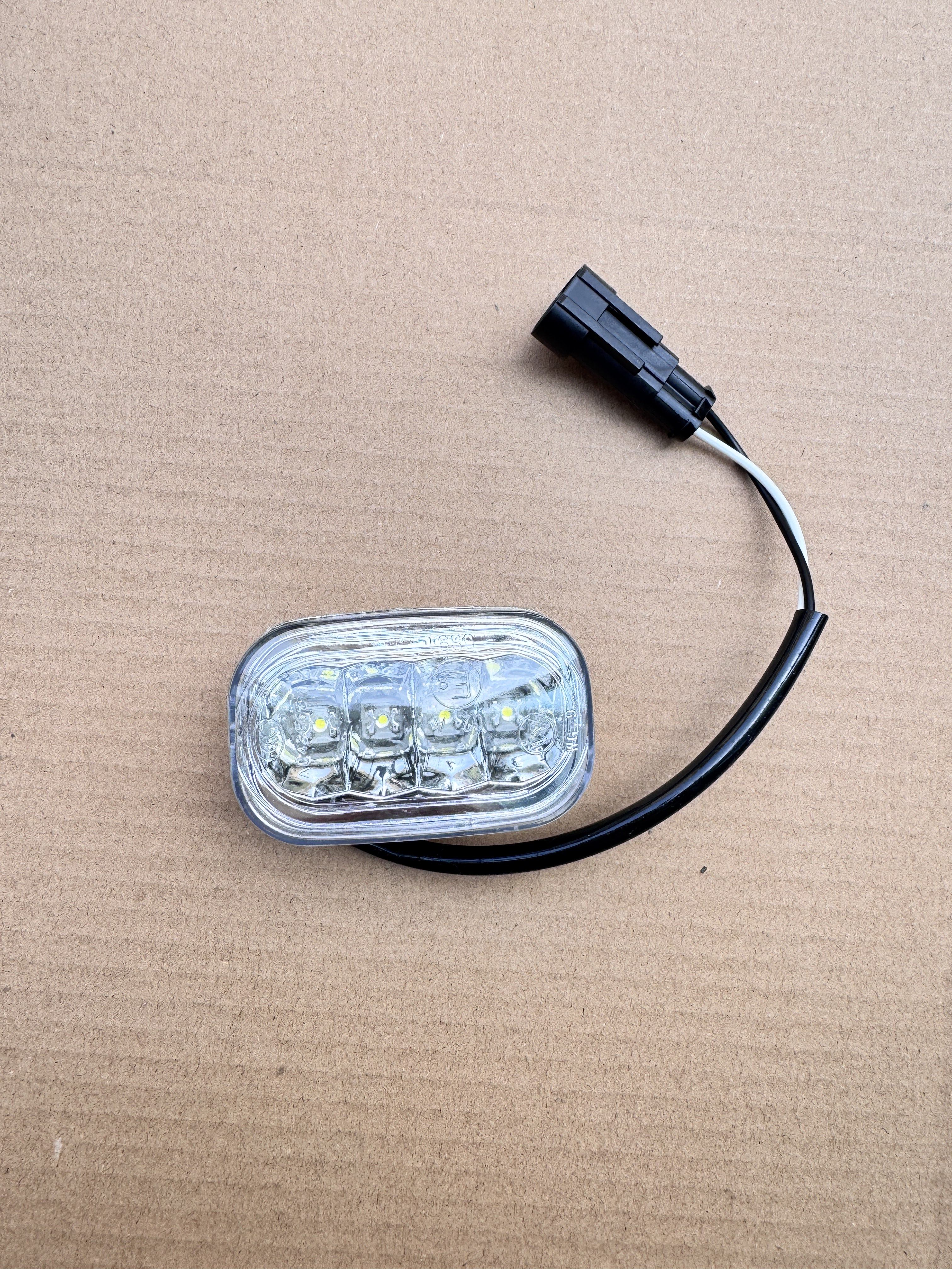 客车配件适用于宇通客车金龙海格客车顶灯示廓灯示高灯6858车顶灯