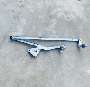 客车配件适用于宇通客车雨刮连动杆总成 5205-01495