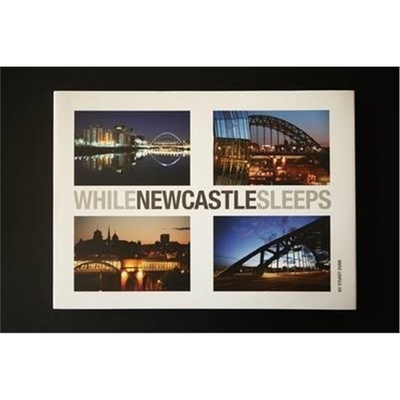 预订While Newcastle Sleeps