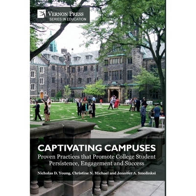 按需印刷Captivating Campuses[9781622736133]