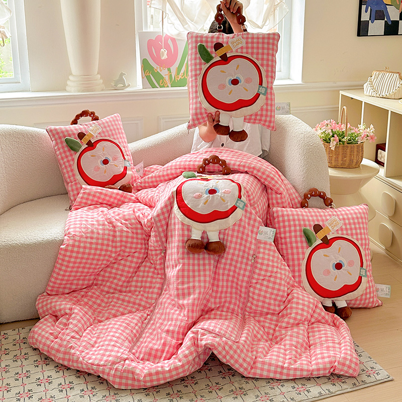 全棉小苹果抱枕被子两用空调被汽车载靠垫被办公室靠枕午睡枕头被