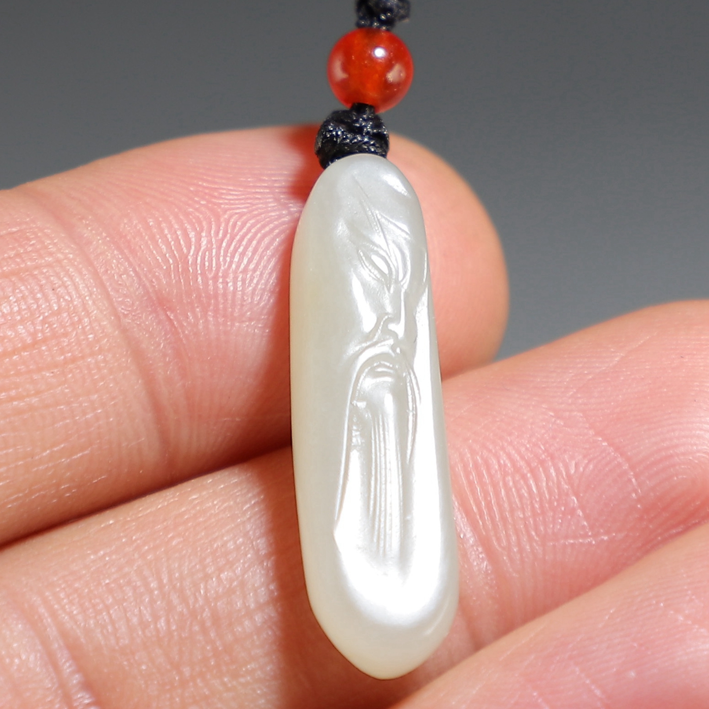 【武财神】新疆和田玉关公手机吊坠天然青白玉长挂件楼叔孤品