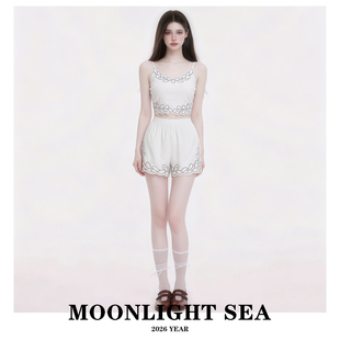MOONLIGHTSEA新款白色高端刺绣花边短裤保守遮肚显瘦分体游泳衣女