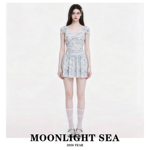 MOONLIGHTSEA泳衣女法式温柔风裙式遮肚显瘦保守连体修身泳装温泉