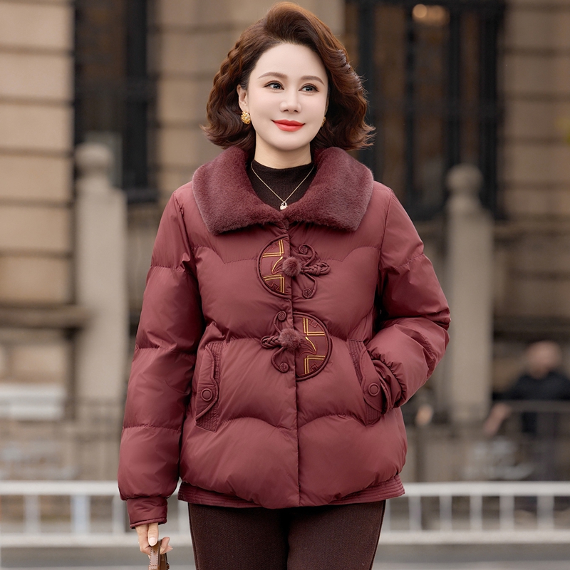 妈妈冬装外套洋气盘扣绣花翻领棉服女中老年加绒加厚棉衣洋气棉袄