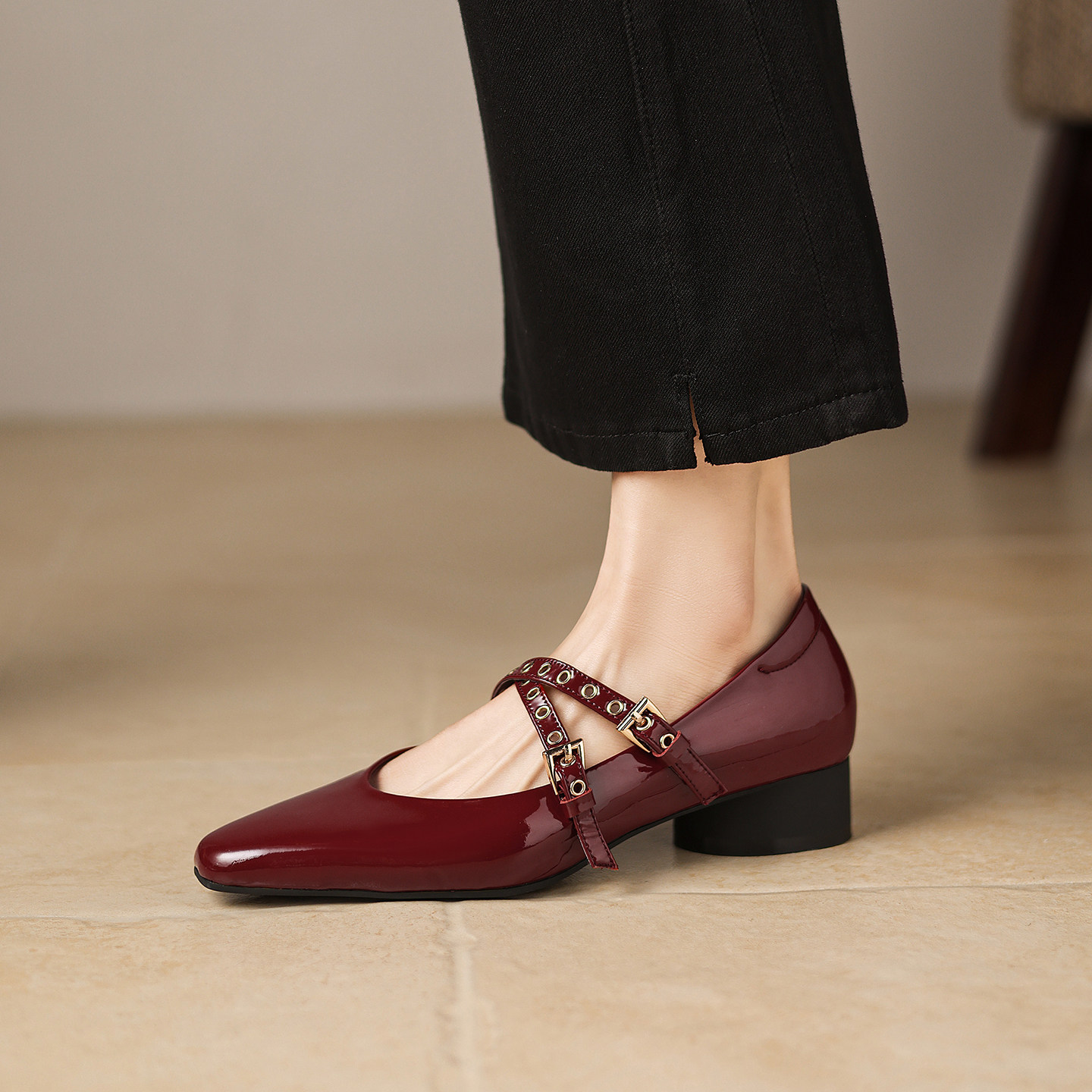 lorem香港 2026春季浅口鞋时尚百搭粗跟铆钉一字扣气质玛丽珍单鞋,女鞋,玛丽珍鞋,淘宝优惠券,粉丝福利购,淘宝优惠卷