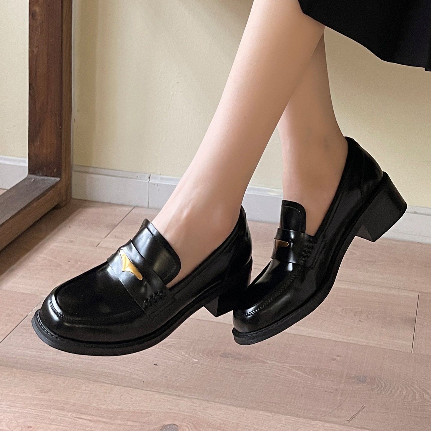 简约复古粗跟金属休闲百搭乐福鞋