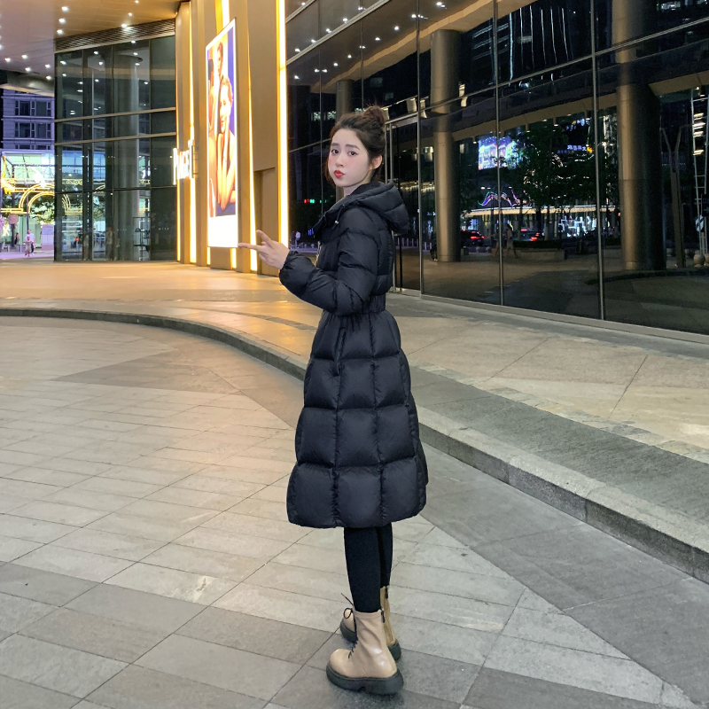 90高端爆款黑色羽绒服女中长款2024冬季新款加厚收腰显瘦白鸭绒