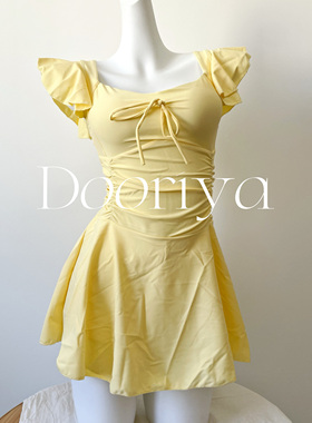 2025新款连体泳衣女显白黄色裙式保守遮肉显瘦高级感泡温泉度假