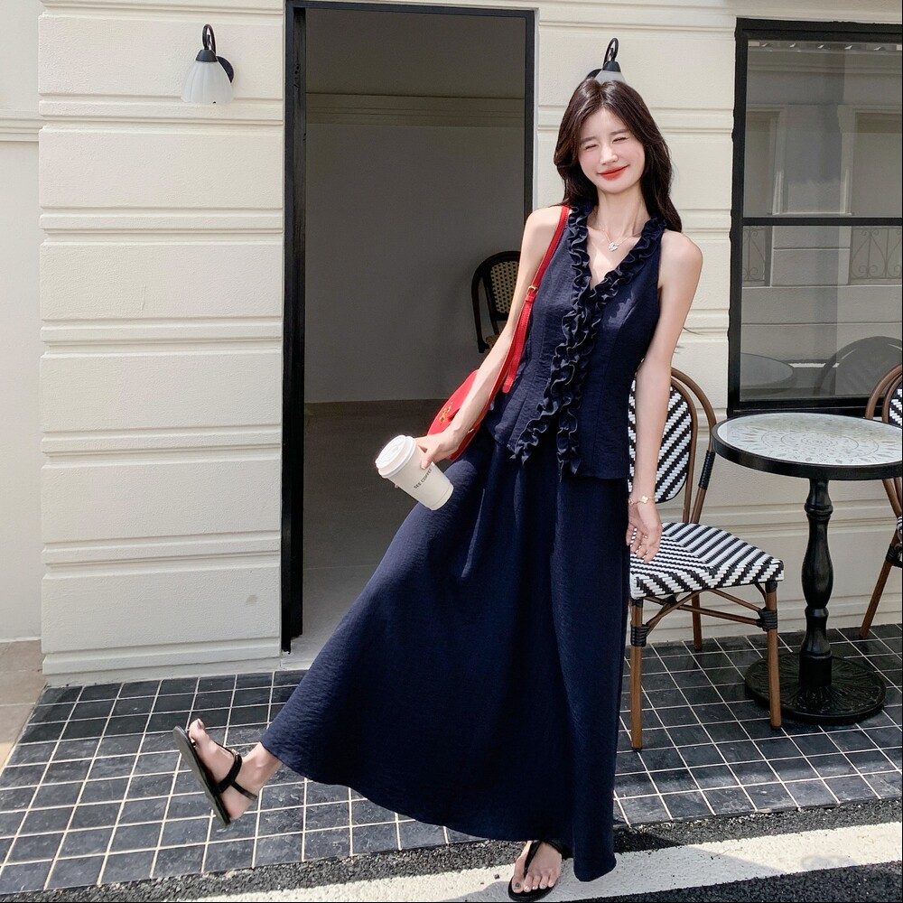 夏季新款时尚独特绝美套装裙女2025年深蓝色V领背心半身裙两件套,女装套装/套裙,2C170