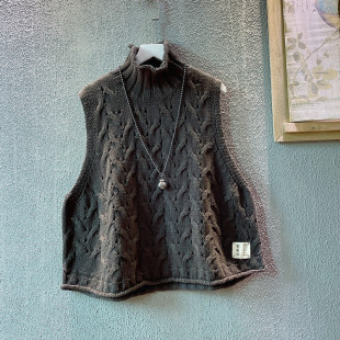 棉线高领马夹女2025秋冬新韩版 宽松休闲叠穿搭配麻花外穿毛背心女