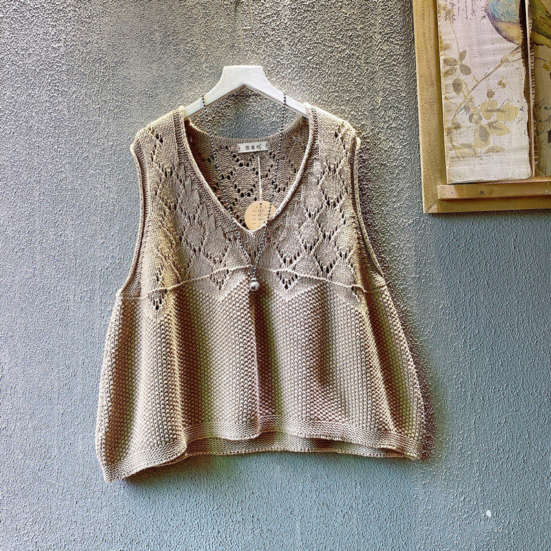 棉线娃娃款毛衣背心女