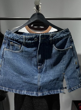 现货发2023夏季女装潮流辣妹风洗水蓝色开衩热裤牛仔裤