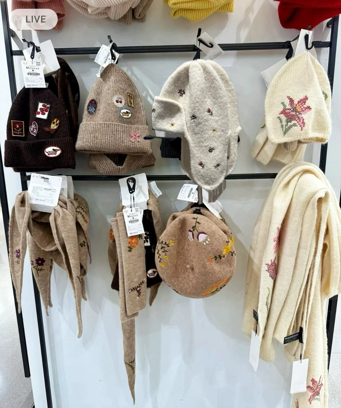 2025冬季新品时尚辣妹风撞色花朵刺绣耳罩装饰针织帽子女3739277