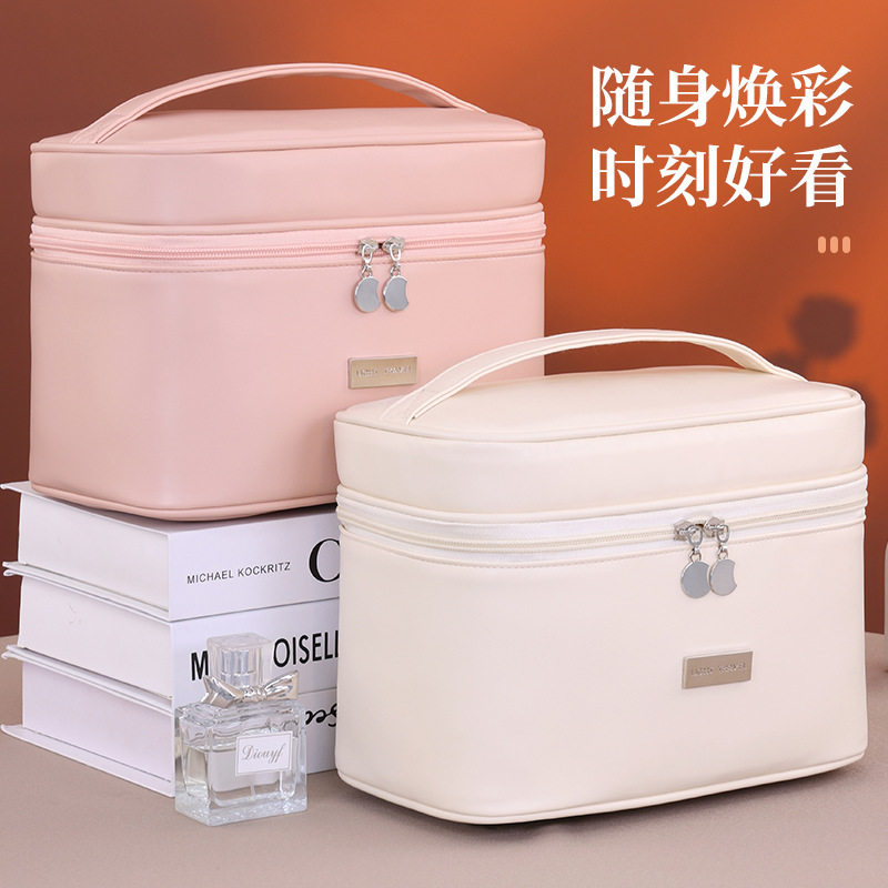 轻奢高级感大容量化妆包图片