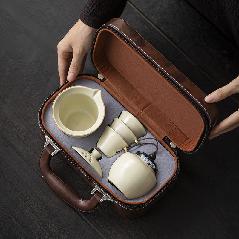 汝窑旅行茶具一壶三杯
