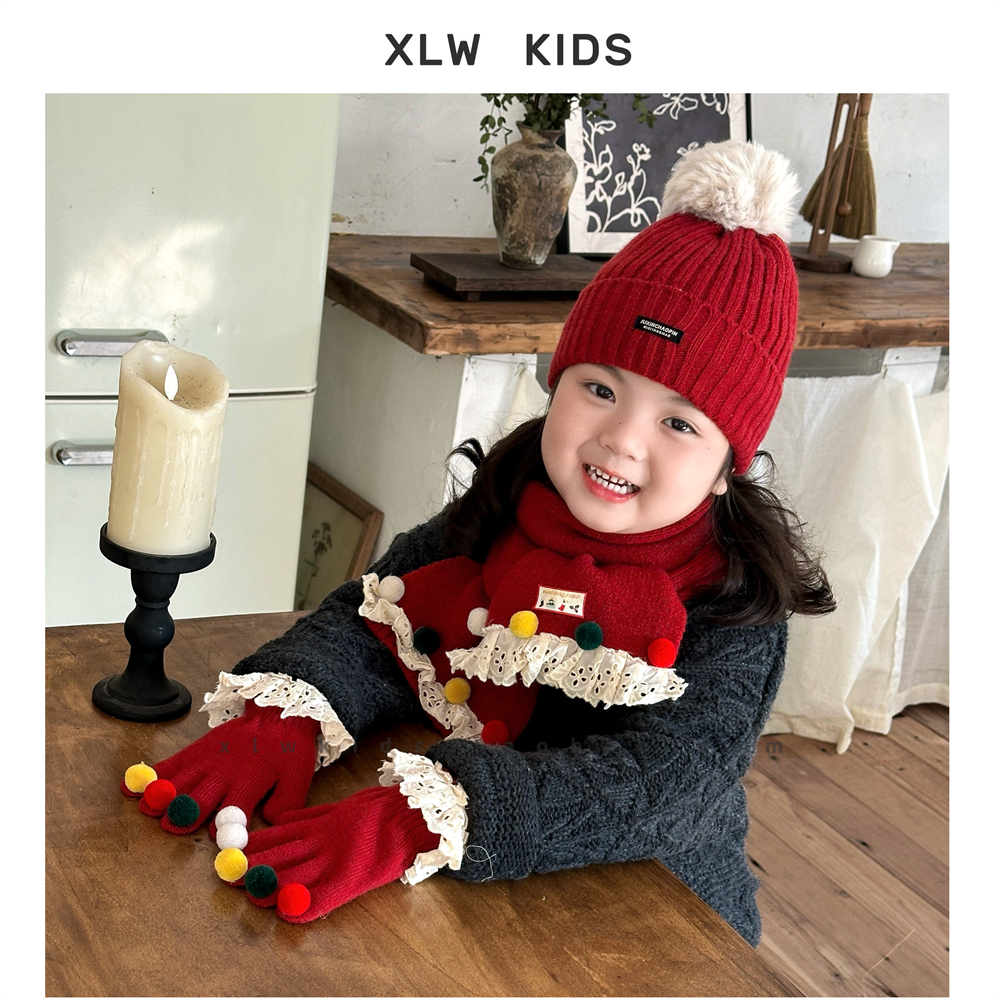 无注册商标红色喜庆儿童围巾手套