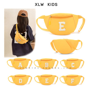 黄色系韩版儿童斜挎小胸包时尚撞色字母男女童腰包宝宝零钱配饰包