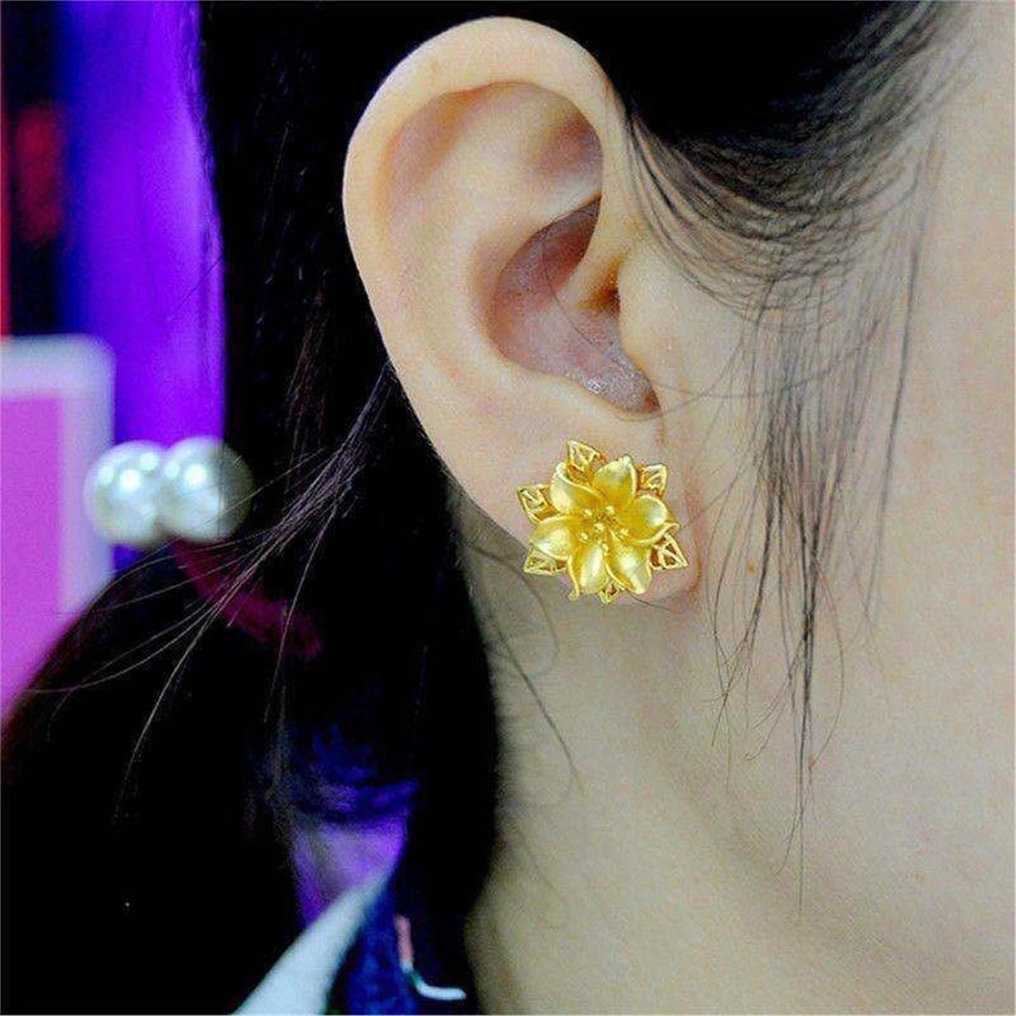 香港真金色百合花女士耳钉婚庆首饰时尚新款中老年人耳饰沙金耳坠