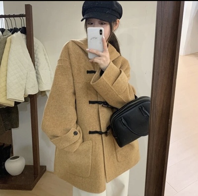 橘黄色人字纹牛角扣连帽双面羊绒