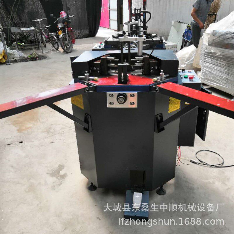 断桥铝型材液压组角机金刚网纱窗气动组角机铝合金双缸气动撞角机