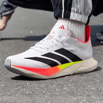 阿迪达斯男款跑步运动鞋