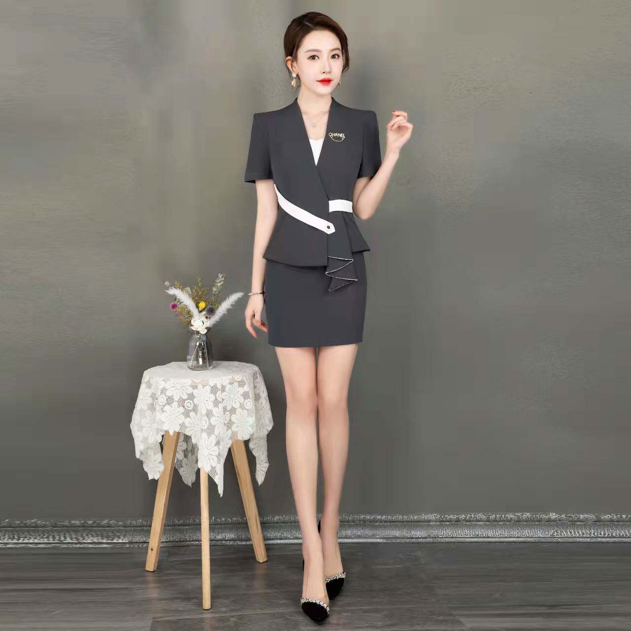 新款量贩ktv工作服女士西装裙服务员dj包厢公主服灰色短袖技师服