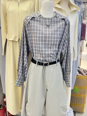 2026春装新款圆领格子休闲上衣百搭显瘦衬衫女韩版宽松欧诗尚3879