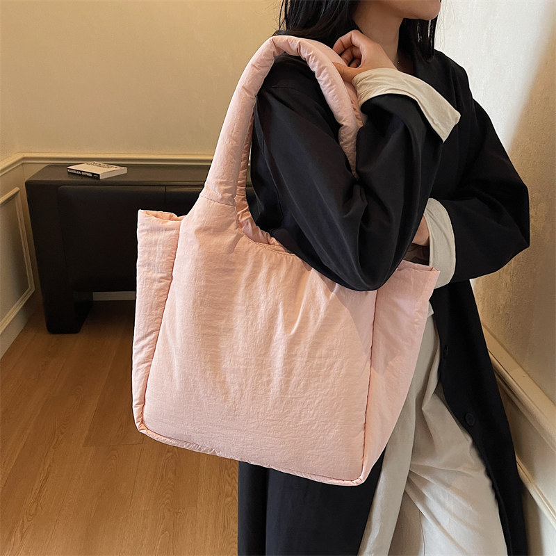 新款韩版云朵包女士时尚百搭单肩包高级感手提大包轻便通勤托特包