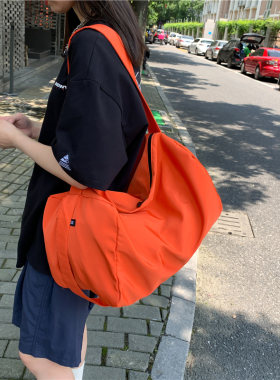 轻便潮包斜挎包港风少女