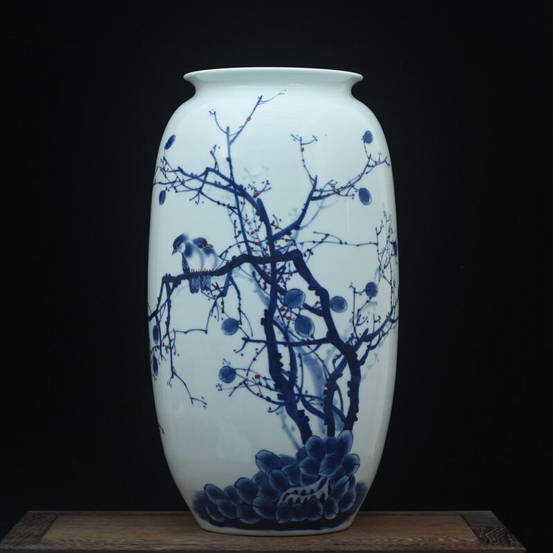 余新陶瓷作品《秋酣》现代写意青花瓷瓶 景德镇名人名作收藏礼品