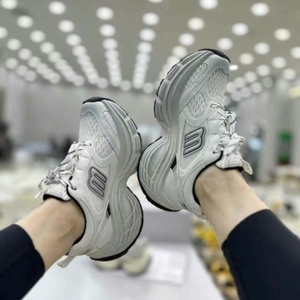 巴黎做旧老爹鞋女2025新款春夏白色厚底增高轻便软底休闲运动鞋潮