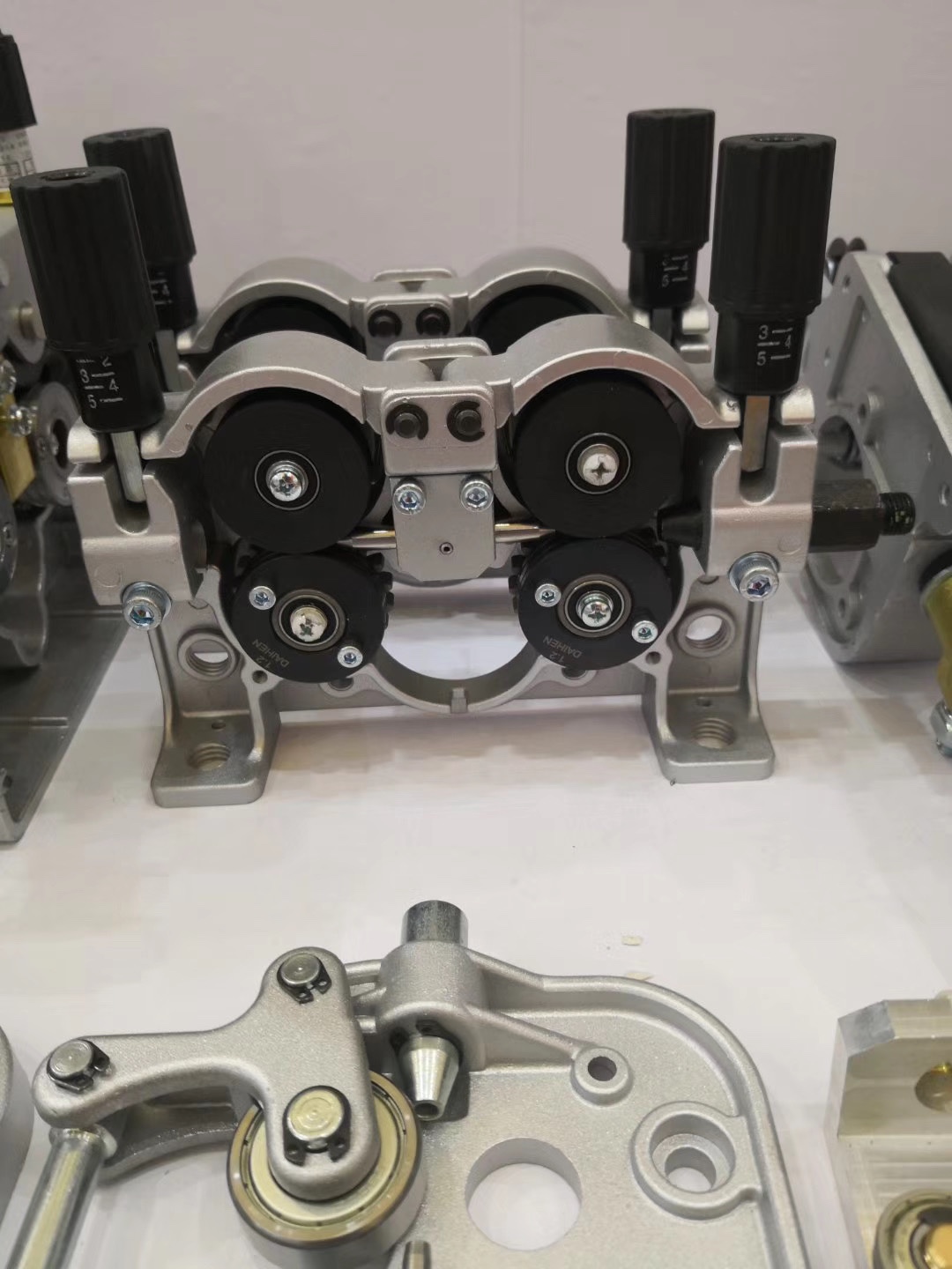 机器人托架，送丝机托架