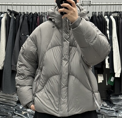 云朵泡芙感极简90鸭绒连帽羽绒服男冬季轻量化加厚保暖面包服外套